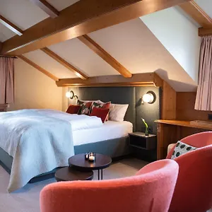Christl Am Hotel
